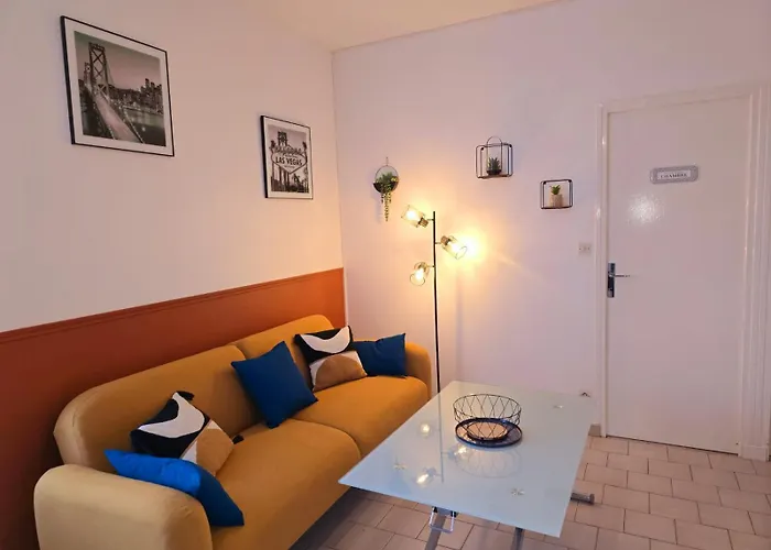 *Appartement à 5 minutes du centre-ville à pied /2